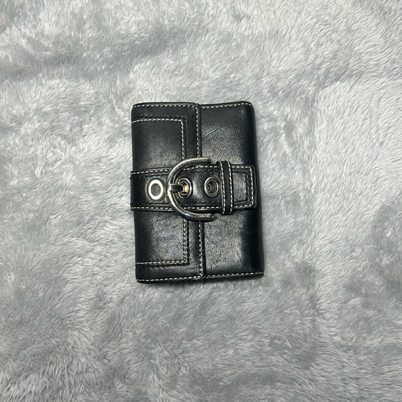Coach Vintage Authentic Black Leather Trifold Wallet. - Picture 7 of 7